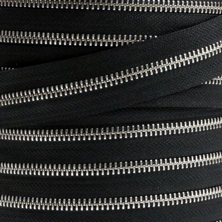 Reissverschluss endlos "Metallic" (580 schwarz/silber) von YKK