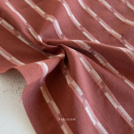 Baumwolle "Golden Hour/Track Stripe - Red Dahlia" (rotbraun-offwhite) von Fableism