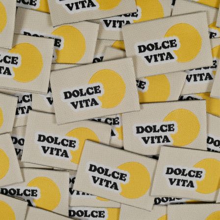 Étiquettes tissées "Dolce Vita" - lot de 5 (écru-jaune/noir) de ikatee