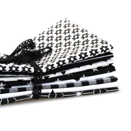 Stoffpaket - Baumwolle "Black & White" 8-teilig (schwarz/weiss)