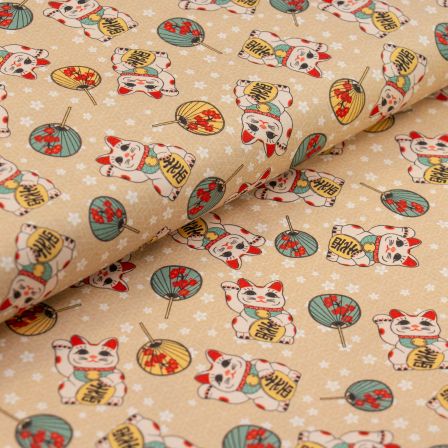 Coton "Kimonos & Koi/Lucky Cat" (beige-rouge/vieux menthe) de Paintbrush Studio Fabrics