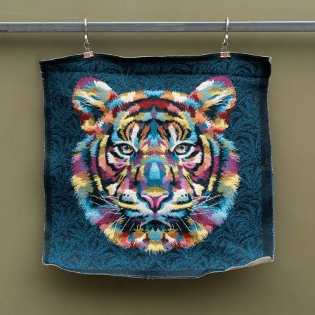 Carré jacquard "Tigre" 48 x 48 cm  (noir-pétrole/multicolore)