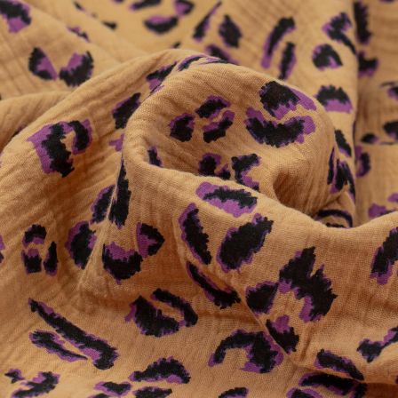 Double Gauze Baumwolle "Leopard" (hellbraun-schwarz/violett)
