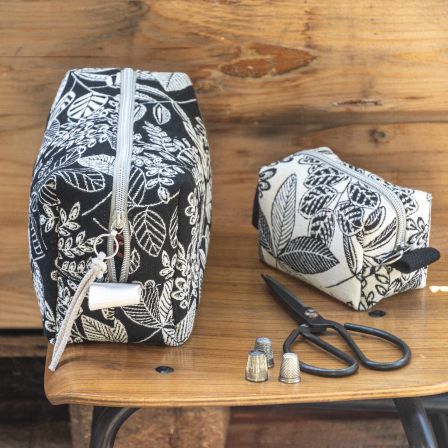 Necessaire ''CUBOID - Blätterwald'' aus Jacquard - Duo Mini & Midi