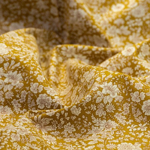 Baumwolle "Emily Belle/Golden Ochre" (ocker-offwhite) von Liberty Fabrics