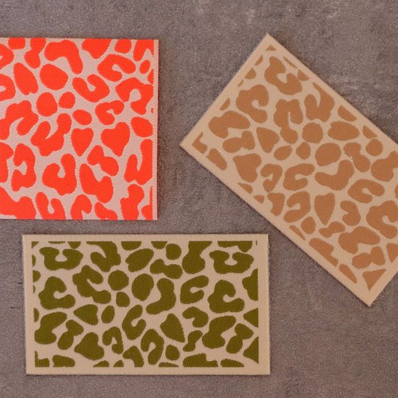 Patch zum Aufbügeln/Annähen "LEO" - Pack à 3 Stück (hellbeige-oliv/neonorange) von Prülla