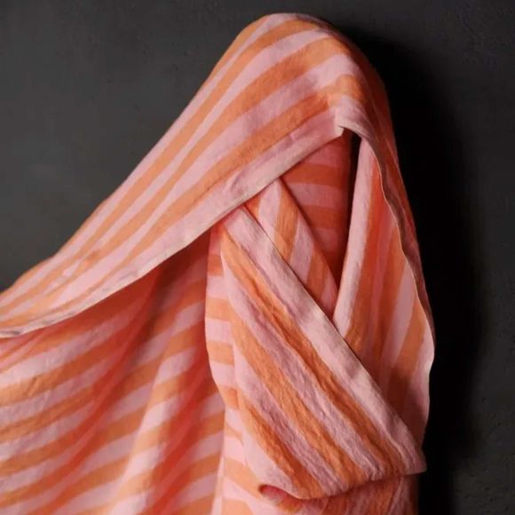 Leinenstoff - garngefärbt "Mallow Stripe - Streifen" (rosa-hellorange) von MERCHANT & MILLS
