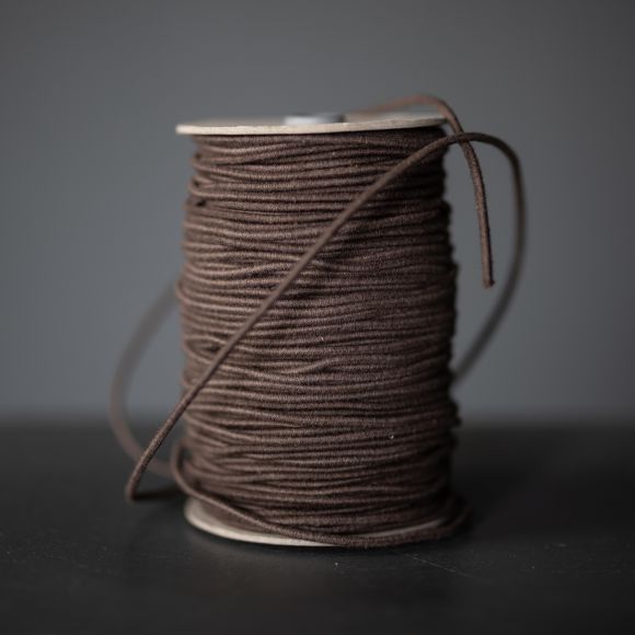 Cordon élastique "Recycled Cotton-Rambler" - Ø 3 mm (brun foncé) de Merchant & Mills