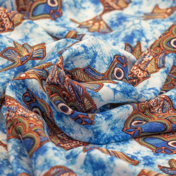 Voile de coton "Batik/poisson" (bleu-blanc/multicolore)
