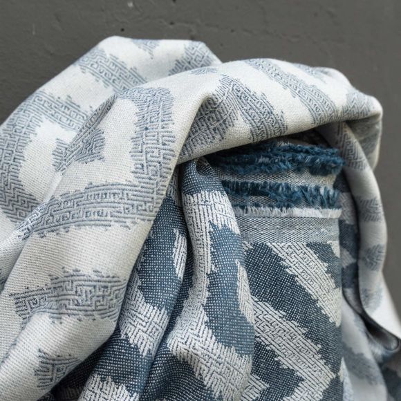 Tissu d'ameublement​/​décoration "Soraya-denim" (bleu jean-écru) de CLARKE & CLARKE