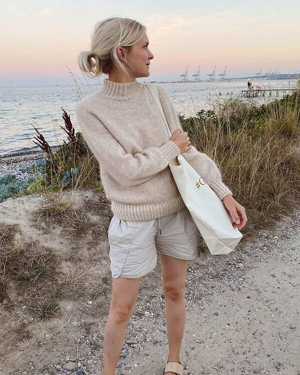 Modèle tricot pull "NOVICE SWEATER" de PetiteKnit (français)