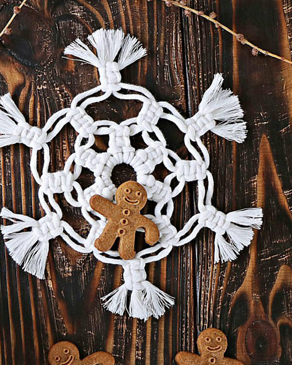 Freebook - Tuto macramé flocon de neige "Flocon de neige" de Bobbiny (anglais)