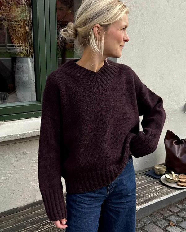 Modèle tricot pull "HANNAH SWEATER V-NECK" de PetiteKnit (français)
