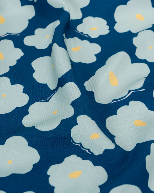 Sergé/twill de viscose Ecovero "Fleurs" (bleu-gris pastel/jaune) de mind the MAKER