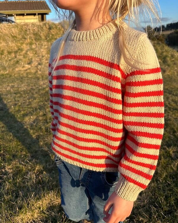 Modèle tricot pull "LYON SWEATER JUNIOR" de PetiteKnit (français)