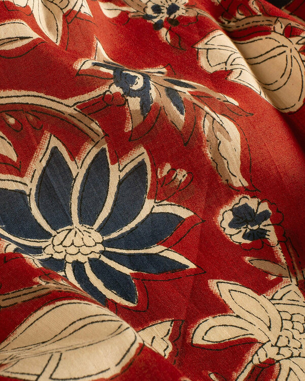 Voile de coton "Indian Style - Garden Flowers" (rouge-crème/bleu)