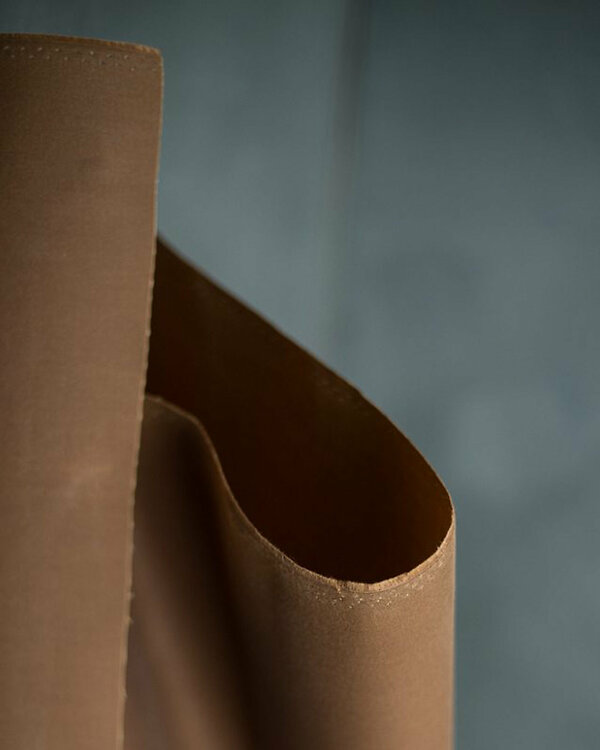 Organic Oilskin - coton bio "uni-antique" (noisette) de Merchant & Mills